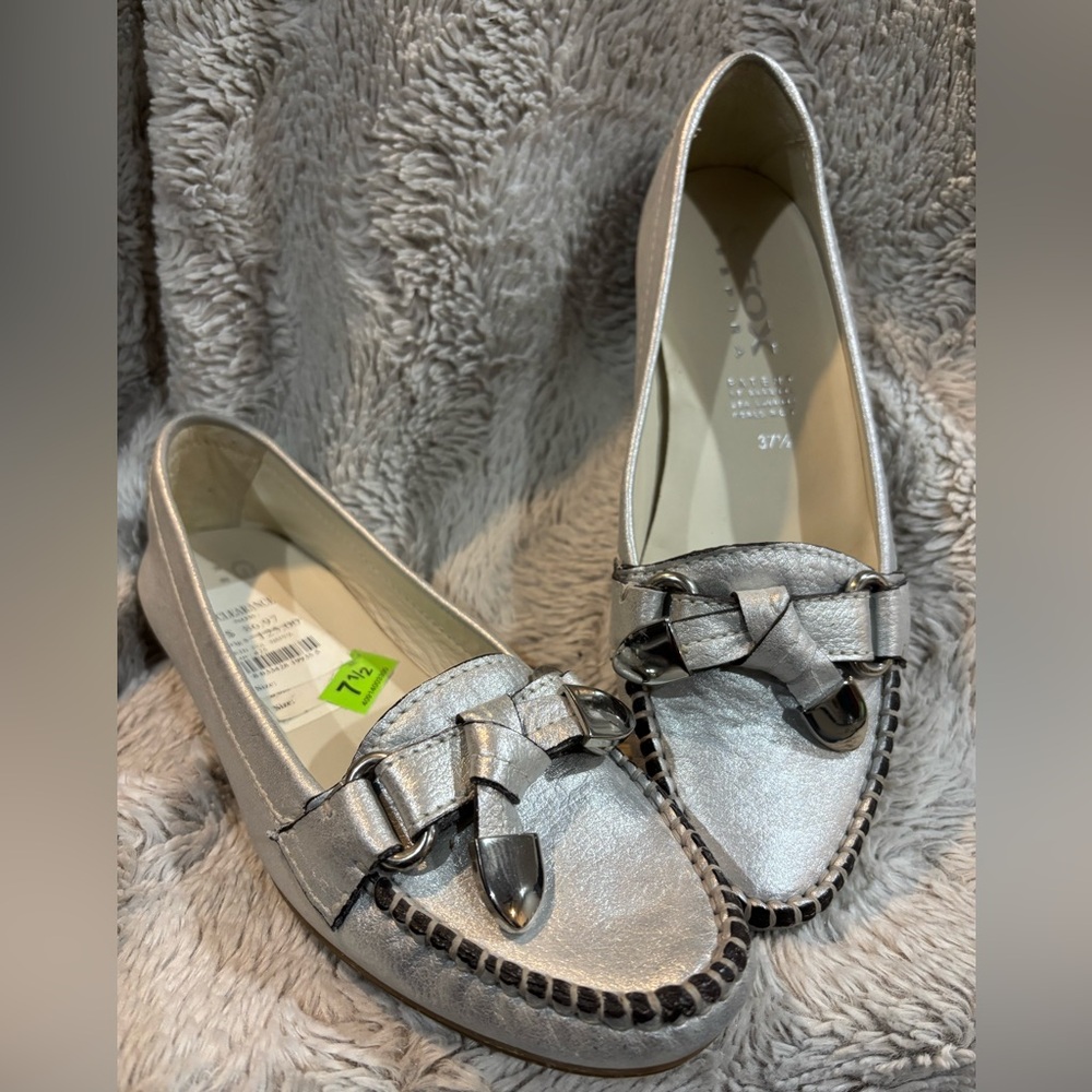 Geox Respira Silver Now Flats Ballet NEW 7.5 $125 Brazil